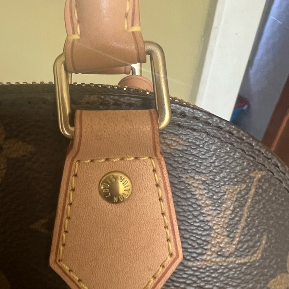 LOUIS VUITTON authentic ALMA BB SOLD - Picture 6 of 15